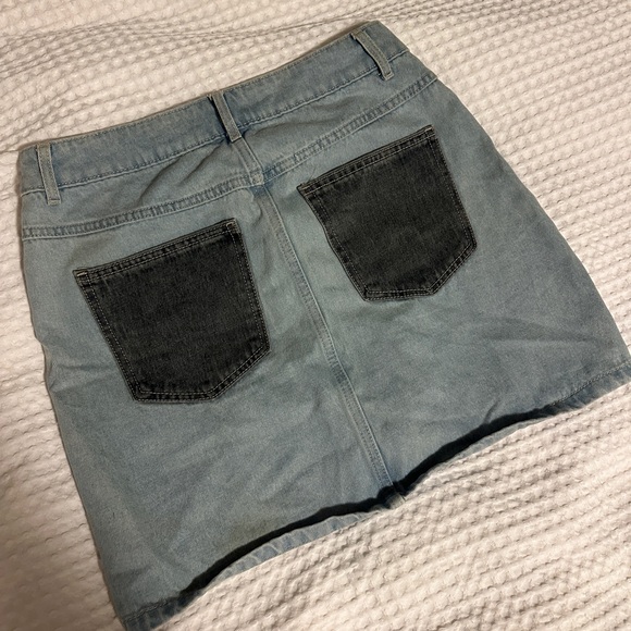 Colorblock Denim Mini Skirt - Picture 5 of 6